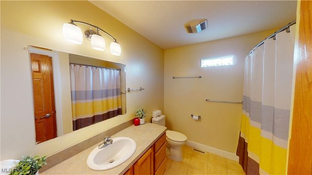 2721 Santa Anita Drive, Stow, OH 44224