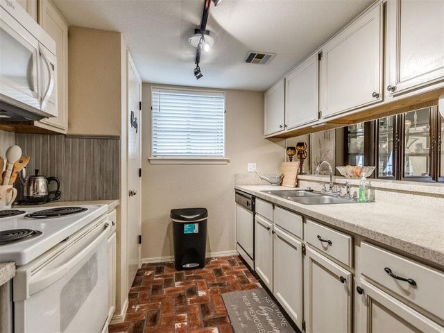 4400 Hemingway Center 144, Oklahoma City, OK 73118