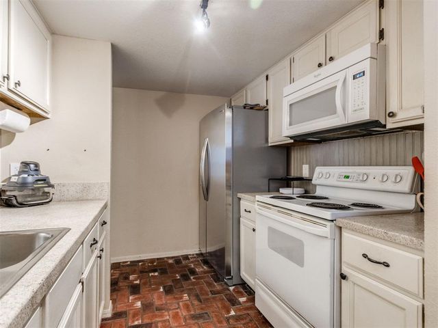 4400 Hemingway Center 144, Oklahoma City, OK 73118