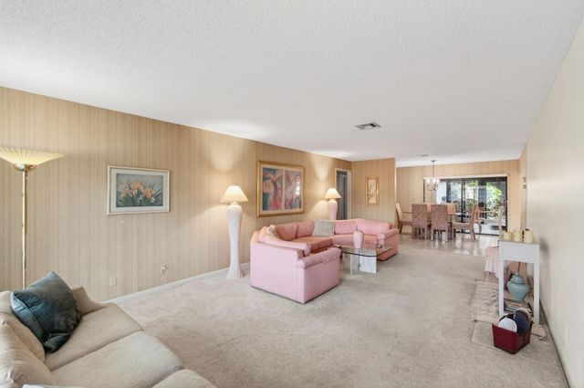 10244 Dovewood Lane A, Boynton Beach, FL 33436