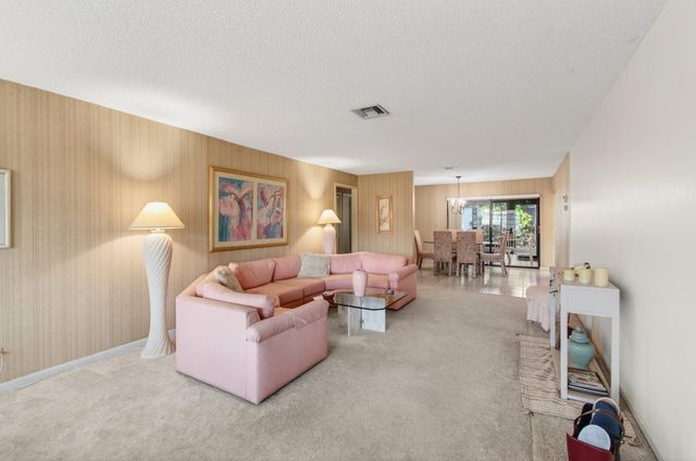 10244 Dovewood Lane A, Boynton Beach, FL 33436