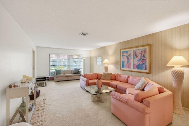 10244 Dovewood Lane A, Boynton Beach, FL 33436