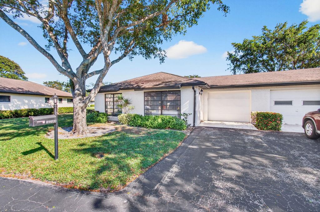10244 Dovewood Lane A, Boynton Beach, FL 33436