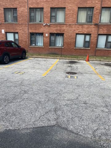 7355 S South Shore Drive 103, Chicago, IL 60649