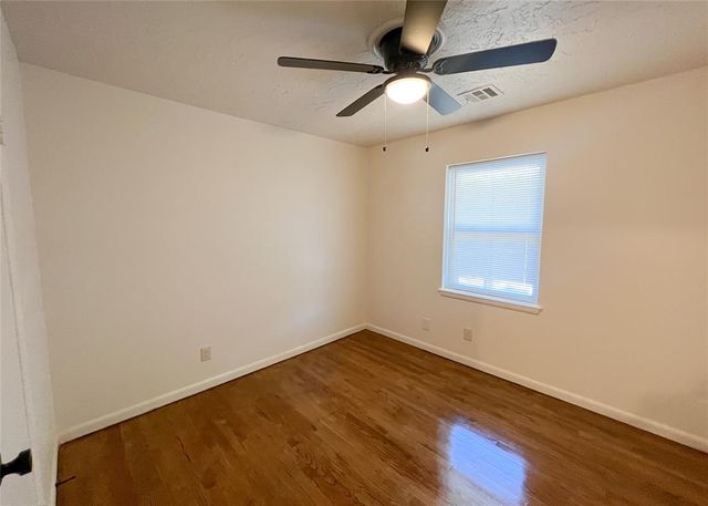 10416 Ridgeview Drive, Oklahoma City, OK 73120