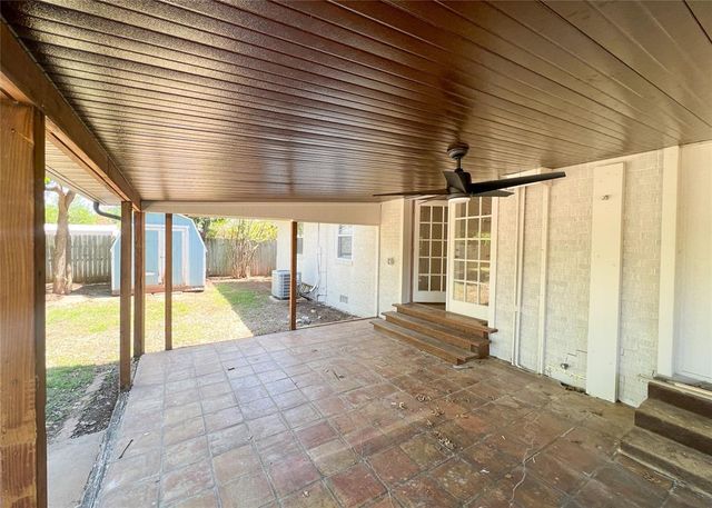10416 Ridgeview Drive, Oklahoma City, OK 73120