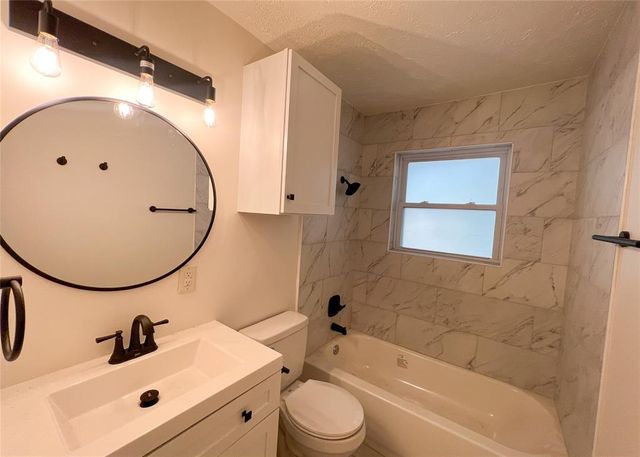 10416 Ridgeview Drive, Oklahoma City, OK 73120