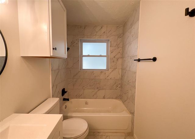 10416 Ridgeview Drive, Oklahoma City, OK 73120