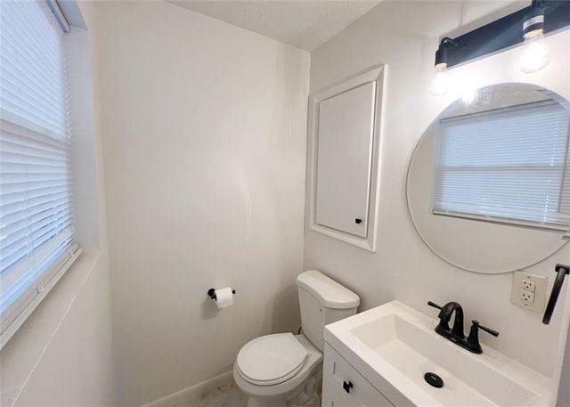 10416 Ridgeview Drive, Oklahoma City, OK 73120