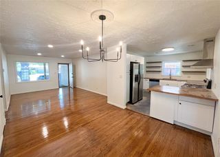 10416 Ridgeview Drive, Oklahoma City, OK 73120