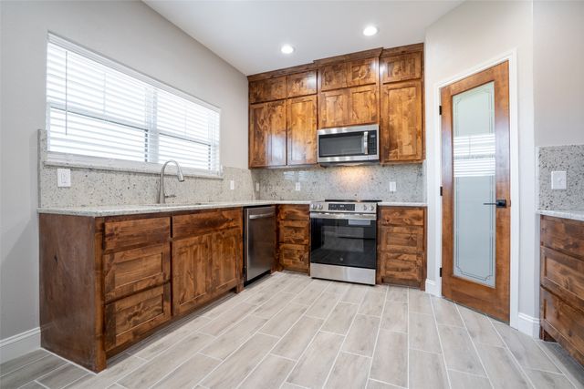 350 E Travis Street, Dublin, TX 76446