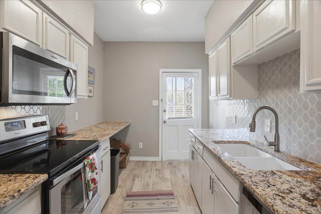 4345 Bellaire Drive S 235S, Fort Worth, TX 76109