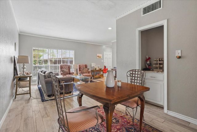 4345 Bellaire Drive S 235S, Fort Worth, TX 76109