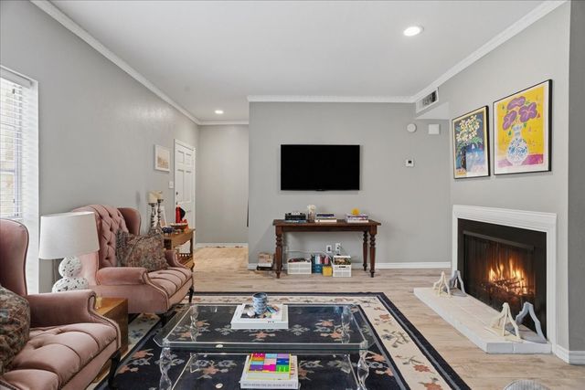 4345 Bellaire Drive S 235S, Fort Worth, TX 76109