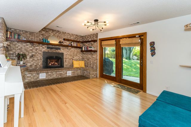 17767 S Shore Lane W, Eden Prairie, MN 55346
