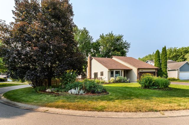 17767 S Shore Lane W, Eden Prairie, MN 55346