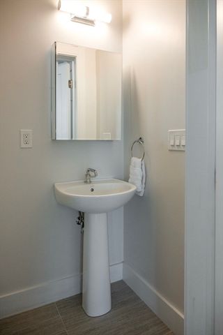 24 Rush St I, Somerville, MA 02145