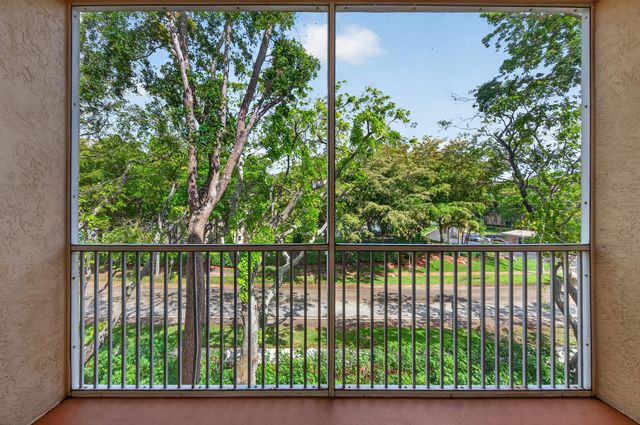 7775 Yardley Drive 314, Tamarac, FL 33321