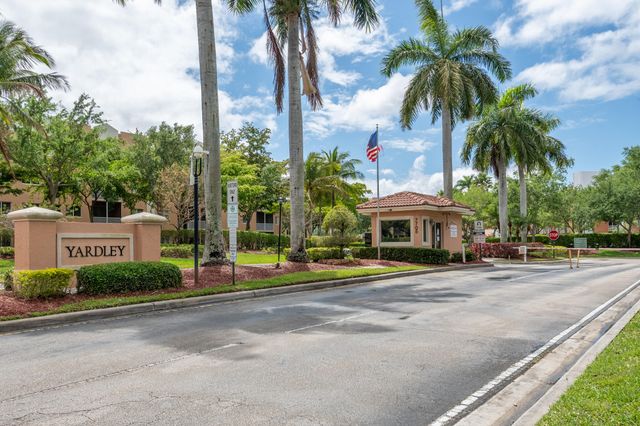 7775 Yardley Drive 314, Tamarac, FL 33321