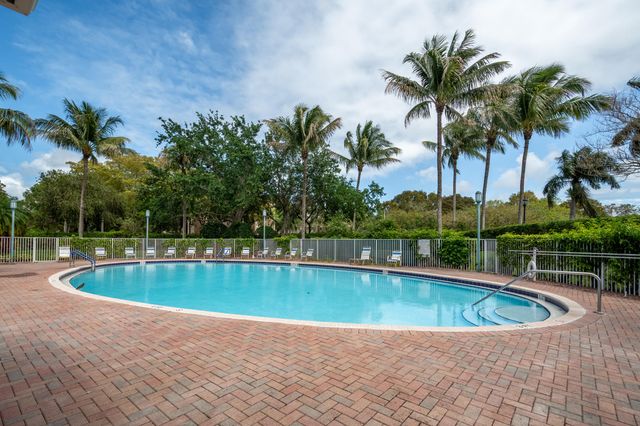 7775 Yardley Drive 314, Tamarac, FL 33321