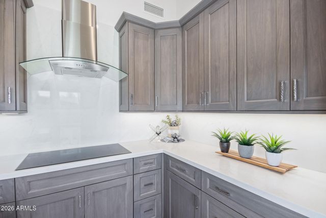 11105 E SAHUARO Drive, Scottsdale, AZ 85259