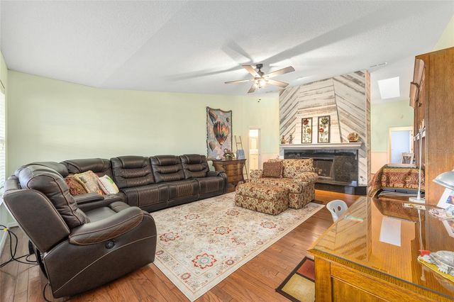 925 BEVERLY HARBORS DRIVE, Leesburg, FL 34748