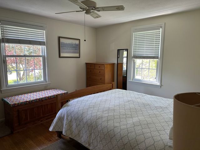 24 Speight Arden, East Longmeadow, MA 01028