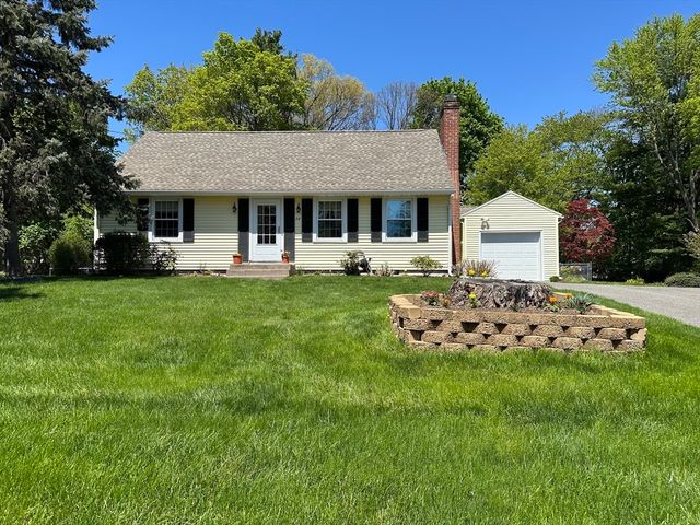 24 Speight Arden, East Longmeadow, MA 01028