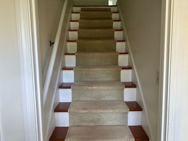 24 Speight Arden, East Longmeadow, MA 01028