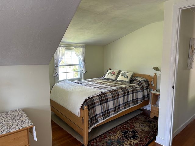 24 Speight Arden, East Longmeadow, MA 01028