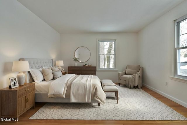 17 Canterbury Road, Clifton Park, NY 12065