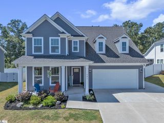 405 Fenwick Drive, Woodruff, SC 29388