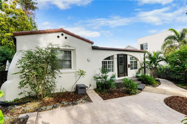 717 19TH AVENUE N, St Petersburg, FL 33704