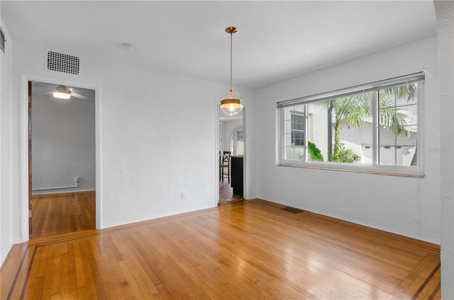 717 19TH AVENUE N, St Petersburg, FL 33704