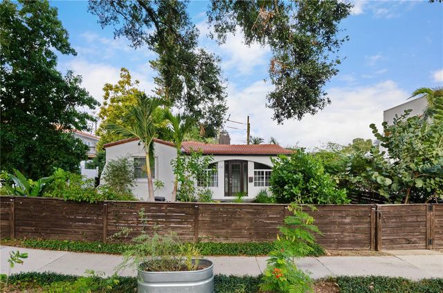 717 19TH AVENUE N, St Petersburg, FL 33704