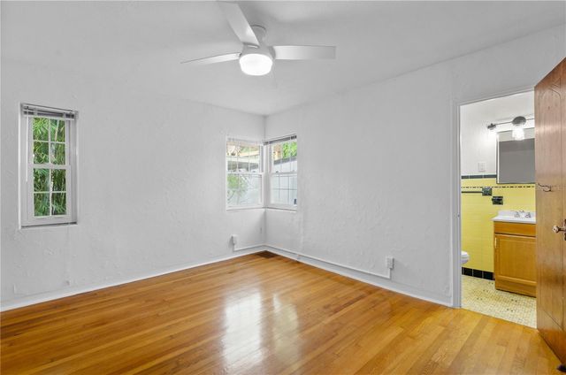 717 19TH AVENUE N, St Petersburg, FL 33704