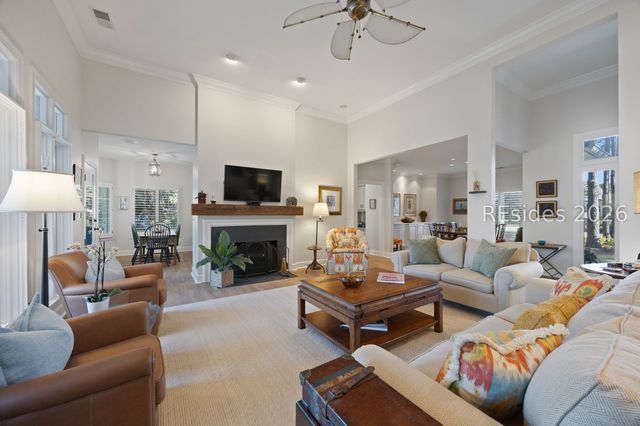 80 Peninsula Dr, Hilton Head Island, SC 29926