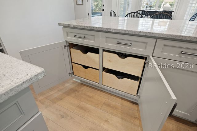 80 Peninsula Dr, Hilton Head Island, SC 29926