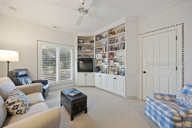 80 Peninsula Dr, Hilton Head Island, SC 29926