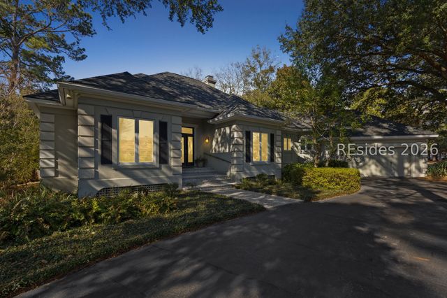 80 Peninsula Dr, Hilton Head Island, SC 29926