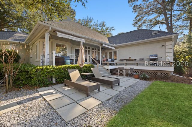 80 Peninsula Dr, Hilton Head Island, SC 29926