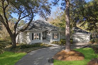 80 Peninsula Dr, Hilton Head Island, SC 29926