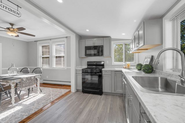 2 Ingalls St, Woburn, MA 01801