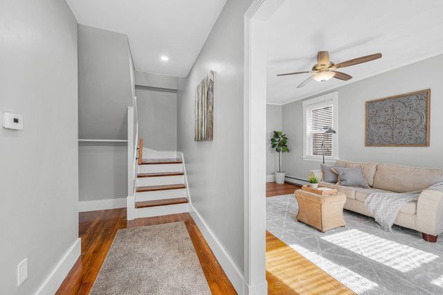 2 Ingalls St, Woburn, MA 01801