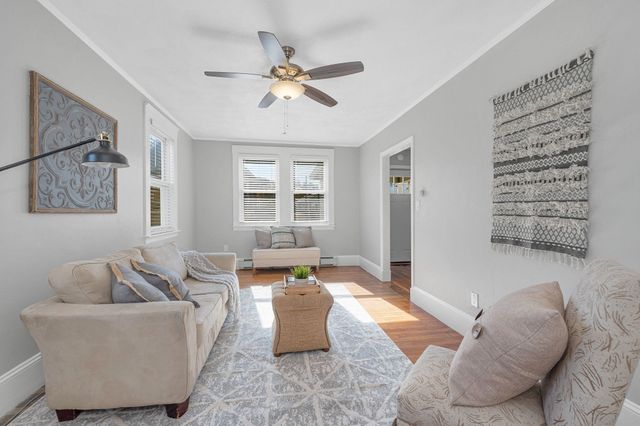2 Ingalls St, Woburn, MA 01801