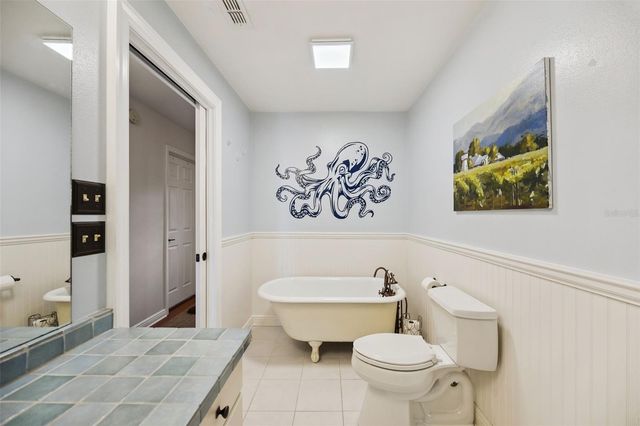 2100 MAE STREET, Orlando, FL 32806