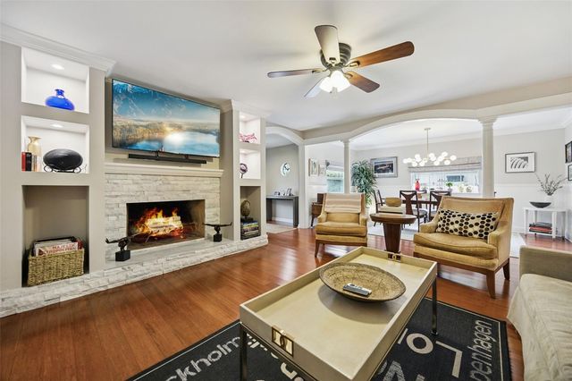 2100 MAE STREET, Orlando, FL 32806