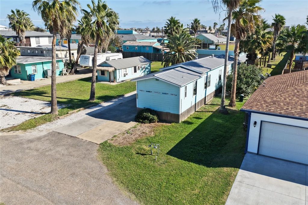 801 S 9th St, Port Aransas, TX 78373 — exterior