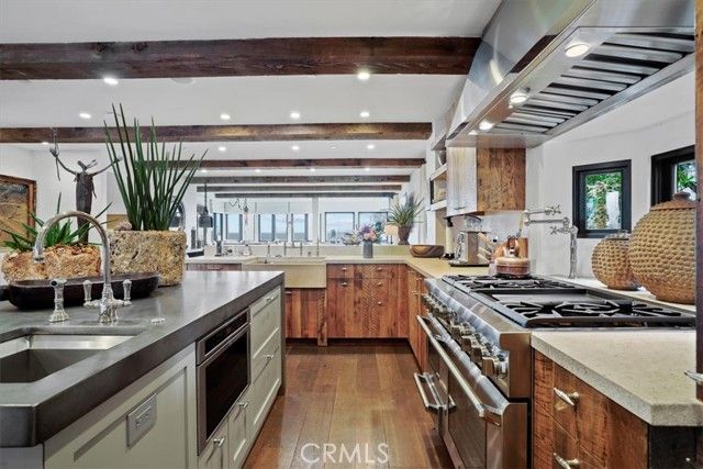 1920 Ocean Way, Laguna Beach, CA 92651