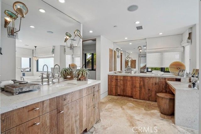 1920 Ocean Way, Laguna Beach, CA 92651